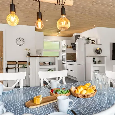 Erna - 900m From The Sea By Interhome Сasa de vacaciones Bøtø By